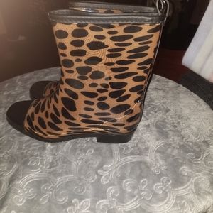 Chettah Design Rainboots